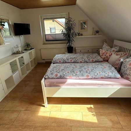 Gaestezimmer Zum Waldsachsener Grund Meerane Εξωτερικό φωτογραφία
