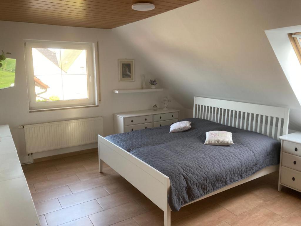 Gaestezimmer Zum Waldsachsener Grund Meerane Εξωτερικό φωτογραφία